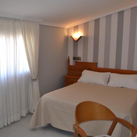 Hotel Piramide ポルトノボ 部屋 写真