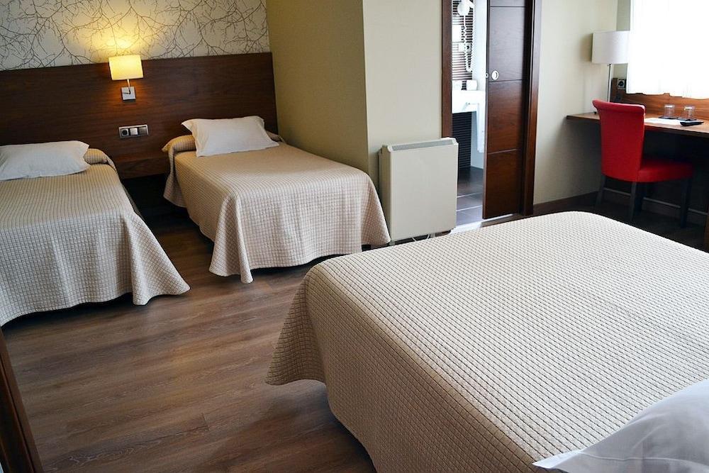 Hotel Piramide ポルトノボ エクステリア 写真