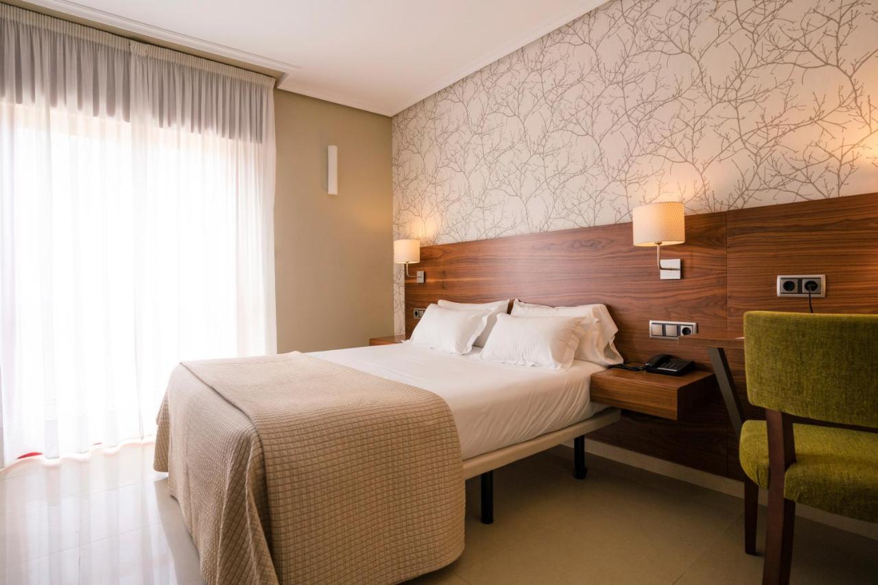 Hotel Piramide ポルトノボ エクステリア 写真