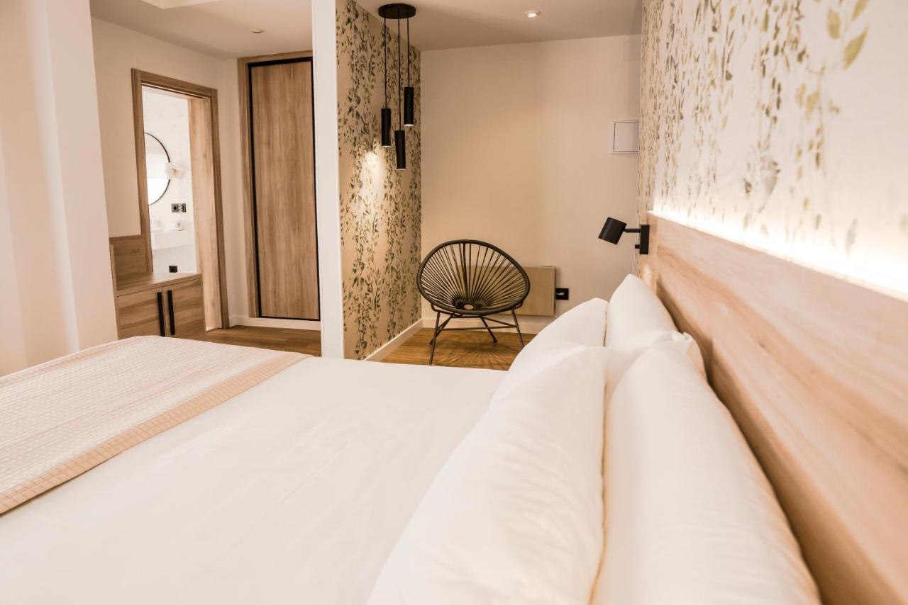 Hotel Piramide ポルトノボ エクステリア 写真