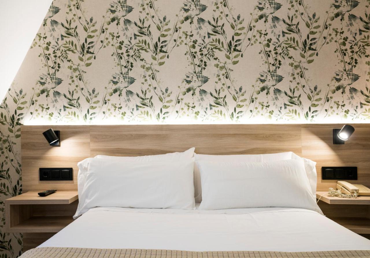 Hotel Piramide ポルトノボ エクステリア 写真