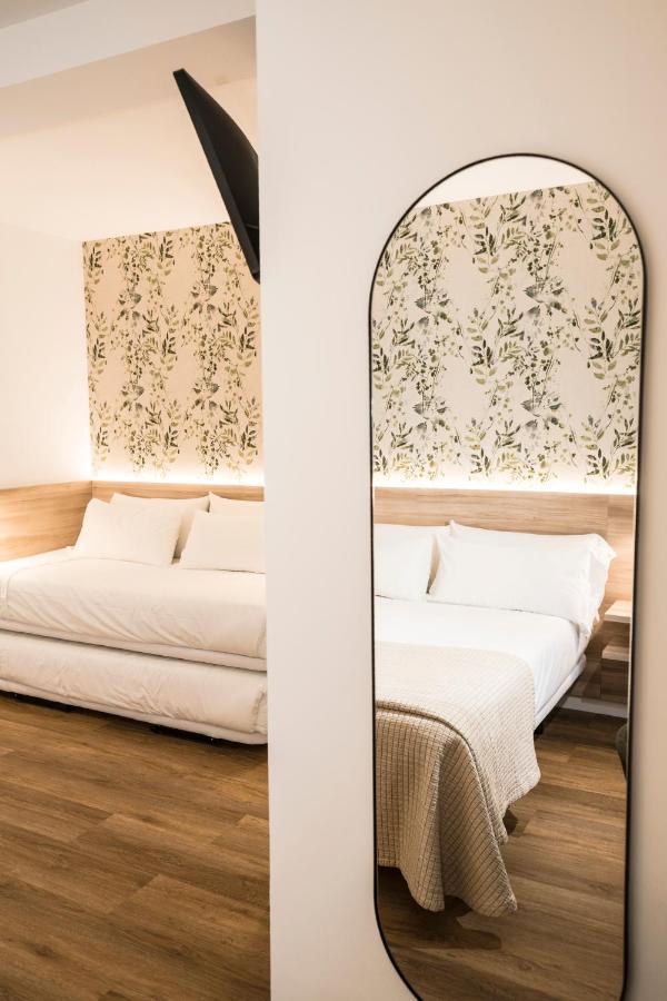 Hotel Piramide ポルトノボ エクステリア 写真