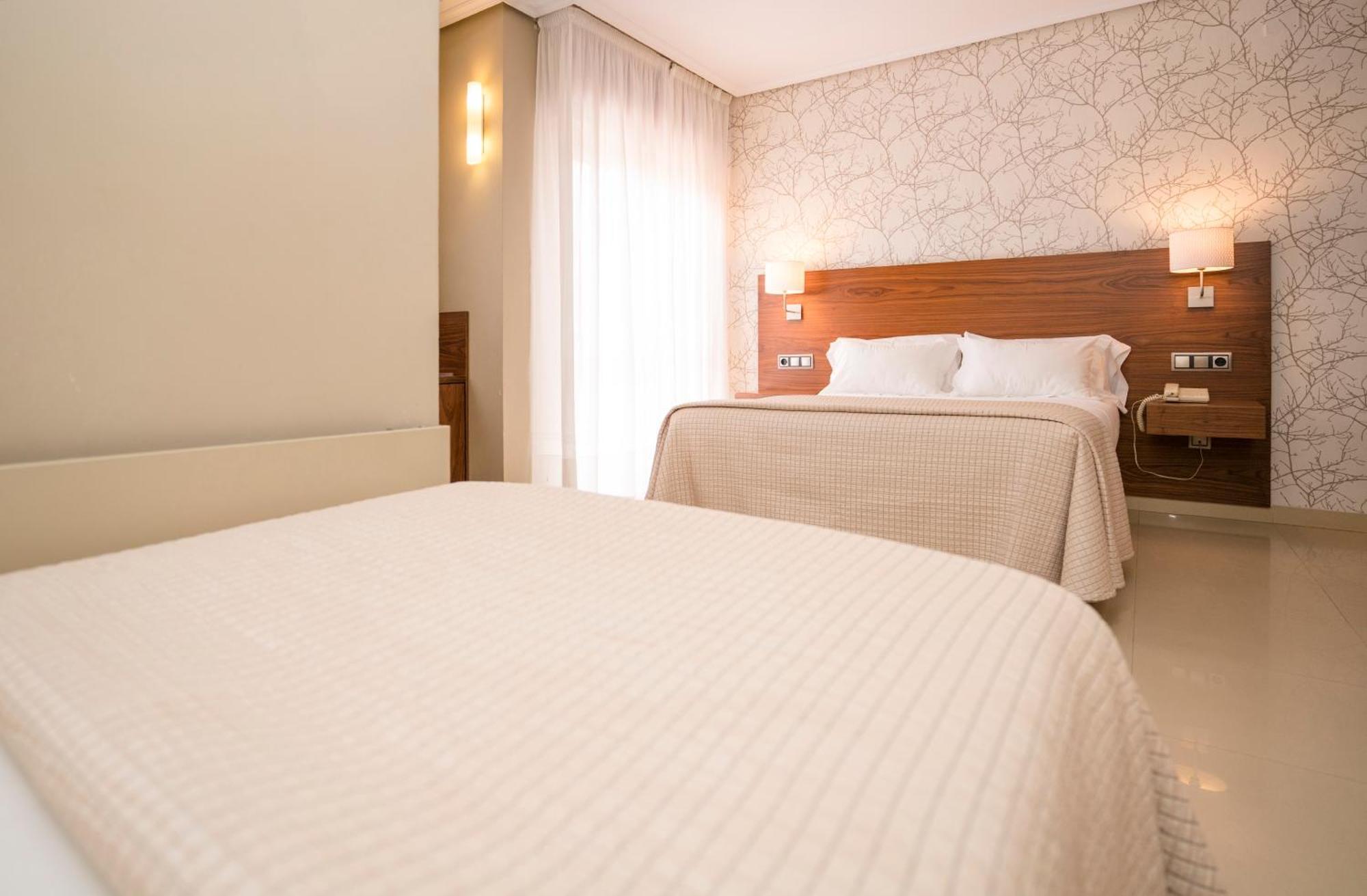 Hotel Piramide ポルトノボ 部屋 写真